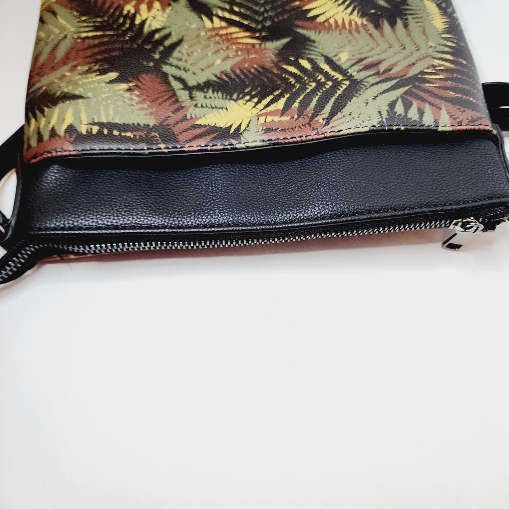 Hawaii's Finest Crossbody Fern Leaf HIFI Green Brown - Picture 6 of 11